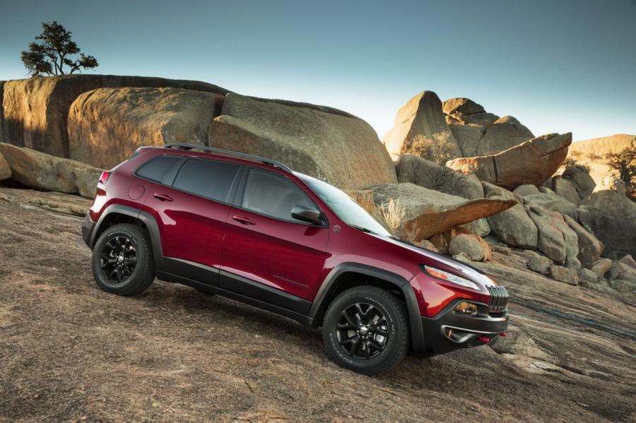  Jeep Cherokee 2014 года  (фото 39 из 88)